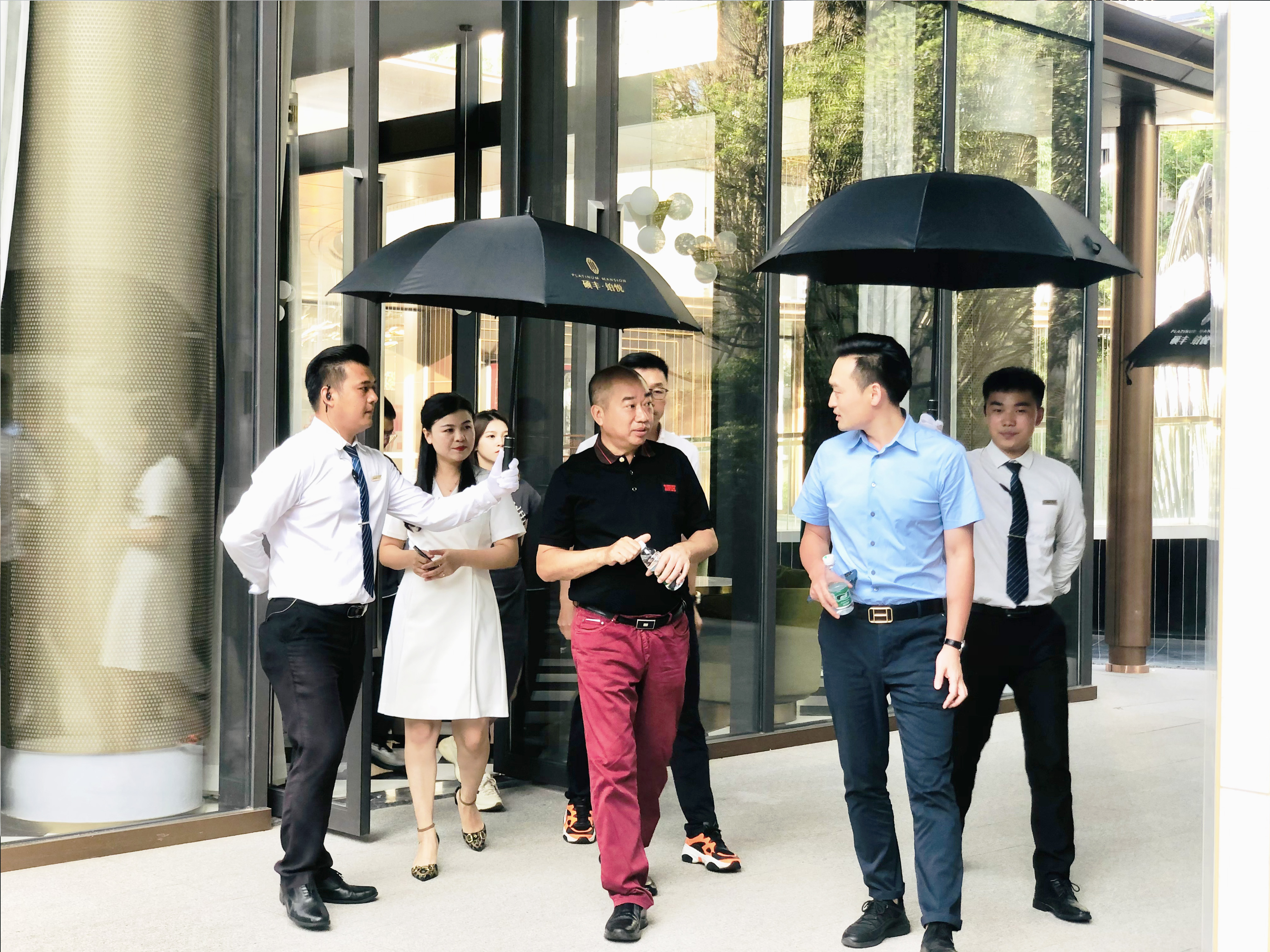越兴集团董事长一行莅临硕丰控股参观考察